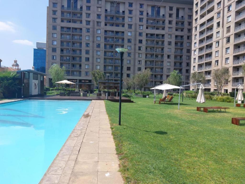 Prestige Apartments Sandton at Westpoint Johannesbourg Extérieur photo