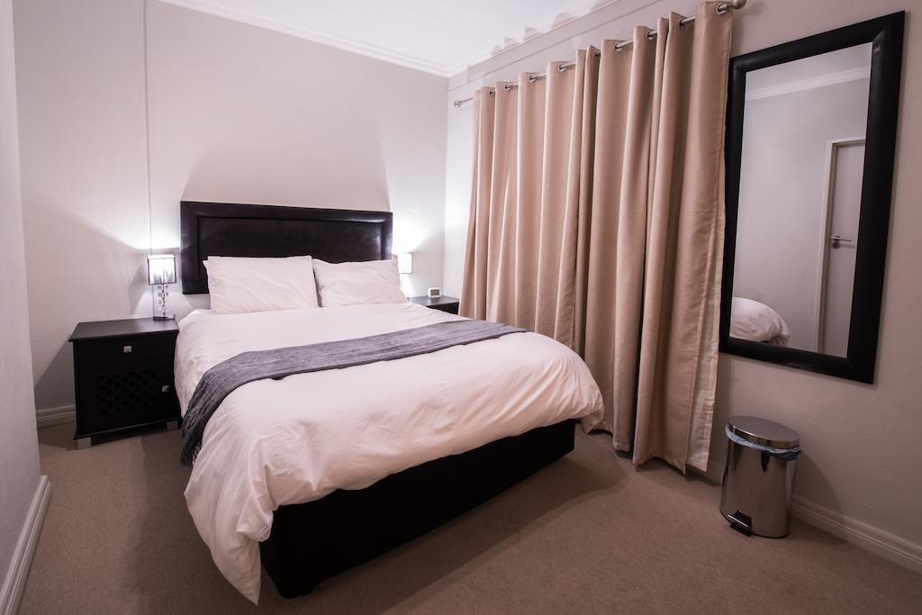 Prestige Apartments Sandton at Westpoint Johannesbourg Chambre photo